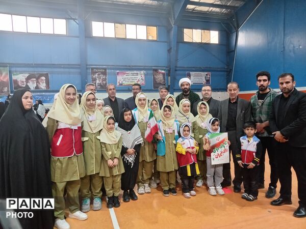 بیعت کودکان و نوجوانان ورزشکار شهرستان جعفرآباد با رهبر انقلاب 