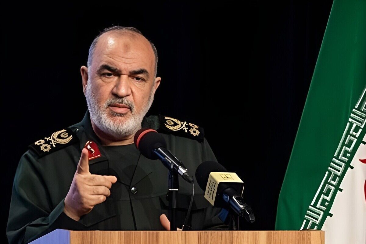 سردار سلامی: شروع کننده جنگ نخواهیم بود اما برای هر جنگی آماده‌ایم