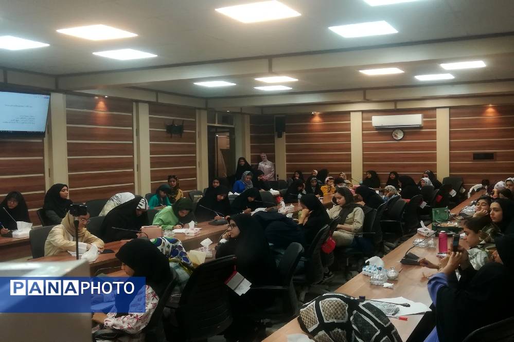 آخرین جلسه دوره آموزشی مجری شو