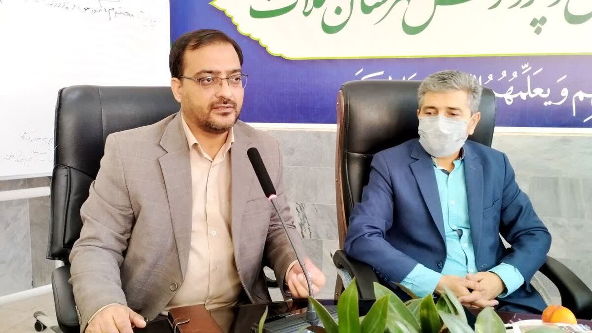 معلمان طلایه داران نظام تربیت هستند و نباید دغدغه‌ای جز هدایت دانش‌آموزان داشته باشند