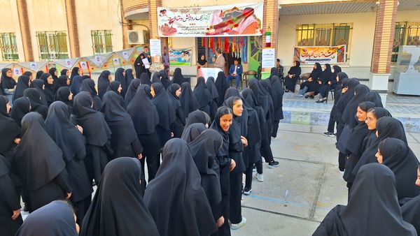 نواخته شدن زنگ مهر در  مدارس شهرستان لنده