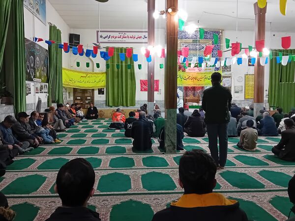 مراسم جشن دهه فجر در مسجد پنج تن آل عبا