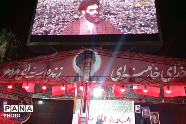 طنین فریادهای خون‌خواهانه در شام غریبان شیراز