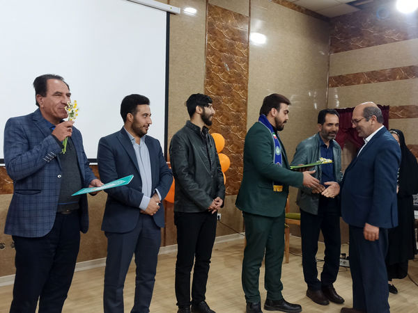 نشست هم‌اندیشی مسئولان سازمان دانش‌آموزی نواحی و مناطق استان فارس