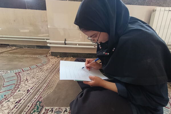 محفل انس با قرآن و مسابقات قرآن و عترت در دبیرستان الزهرا(س) دیشموک