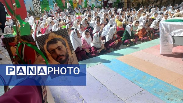 جشن دهه انقلاب و زنگ حماسه آفرینی انقلاب در دبستان شطیطه ۲