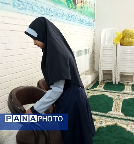 غبارروبی نمازخانه‌ دبستان ناهید نخودی نیشابور