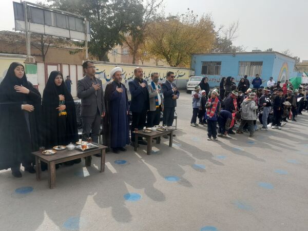 زنگ استکبار ستیزی در مدارس رضویه