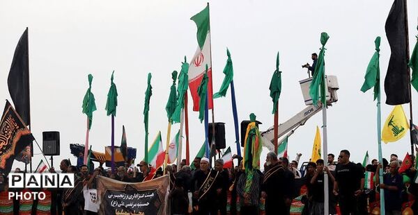 بندرعباس در سوگ اربعین رهبر شهید؛ تجدید پیمان با آرمان‌های امام خامنه‌ای
