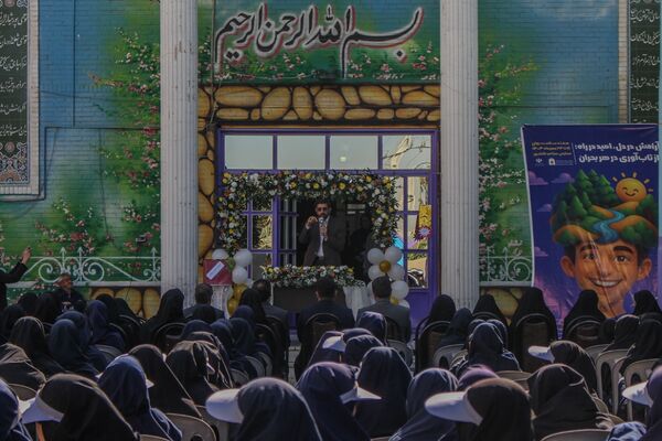 آیین بزرگداشت هفته بهداشت روان و انتخابات همیار مشاوران