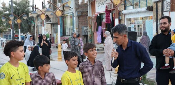 جشن روز جهانی کودک در قلعه‌گنج