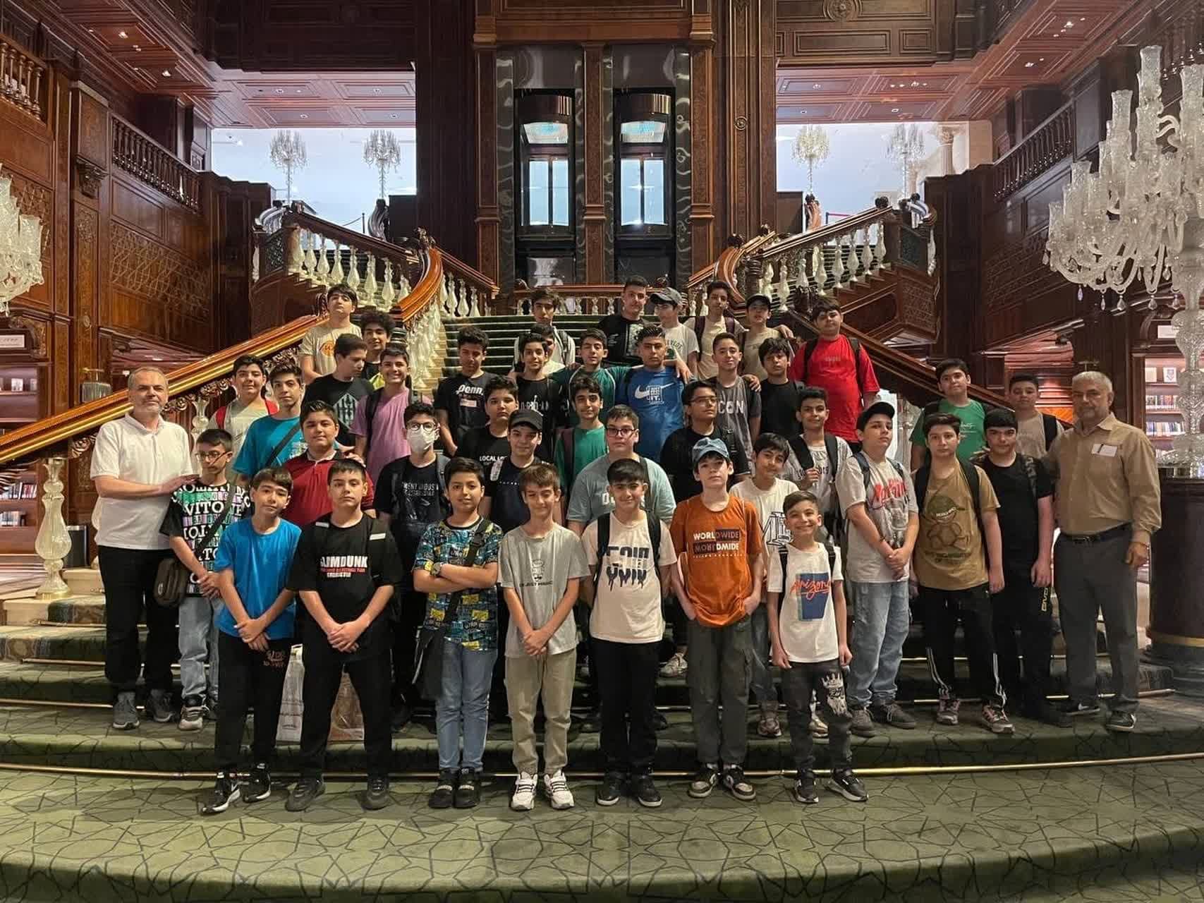 مدرسه راهی برای آینده روشن