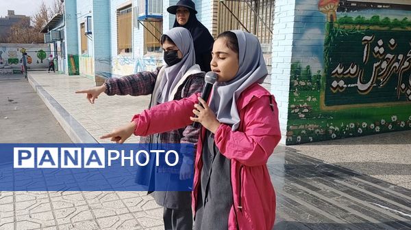 جشنواره فرهنگی هنری ماها در دبستان پنجم مهر
