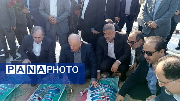 تجدید میثاق مدیران مازندران با شهدا در هفته دولت