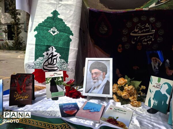 برپایی غرفه عفاف و حجاب در آموزش و پرورش تبادکان
