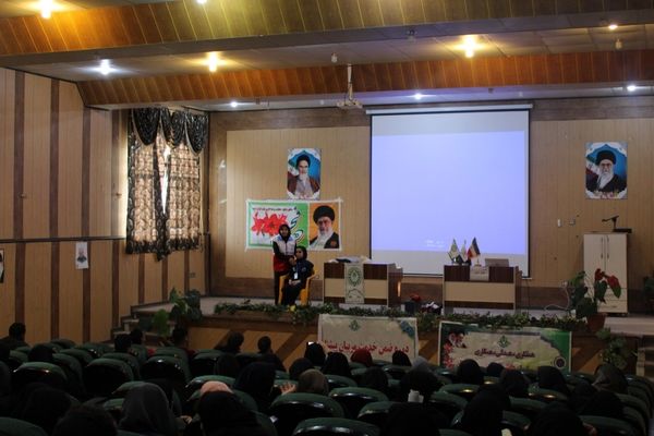 هم‌افزایی و رشد؛ نخستین روز دوره آموزش مربیان سازمان دانش‌آموزی سملقان