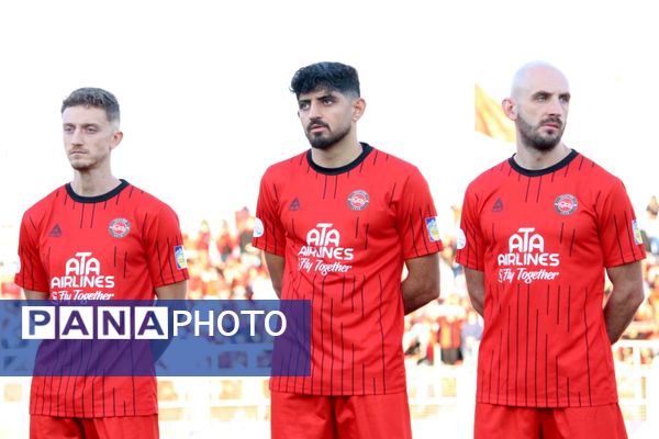 برد شیرین تراکتور در خانه مقابل آلمینیوم اراک