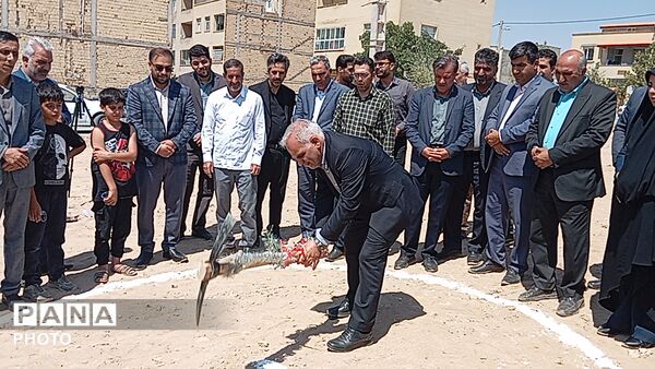 افتتاح آموزشگاه ۶ کلاسه شهر بن