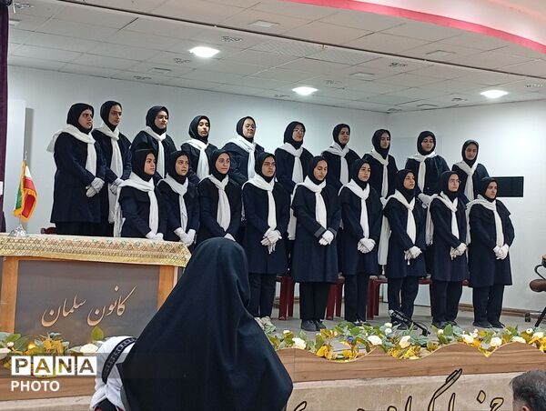 مسابقات سرود و لالایی خوانی در خلیل آباد