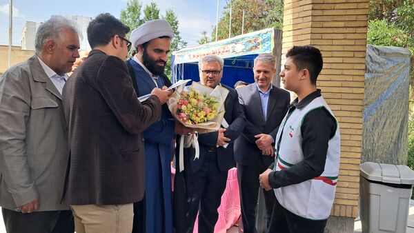 غرفه خبرگزاری پانا و سازمان دانش‌آموزی در مراسم افتتاحیه فعالیت‌های تابستانی