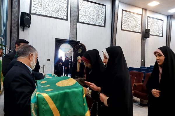 افتتاحیه طرح مصباح الهدی و جشن میلاد حضرت زینب(س) دبیرستان ریحانه النبی باقرشهر 
