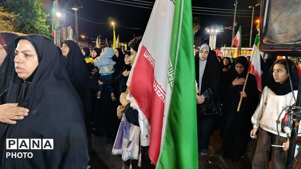 جمع حامیان ایران در میدان بهشتی پلدختر