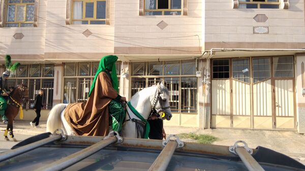 علم‌ گردانی آیین‌ هر ساله‌ شهر وردنجان