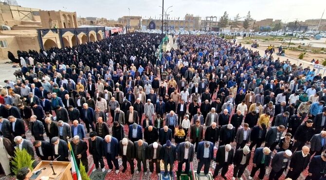  اقامه نماز عید فطر در شهرستان زارچ