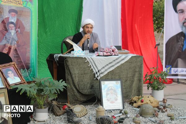 دیدار مسئولان سملقان با خانواده شهید قدرتی در هفته دفاع مقدس