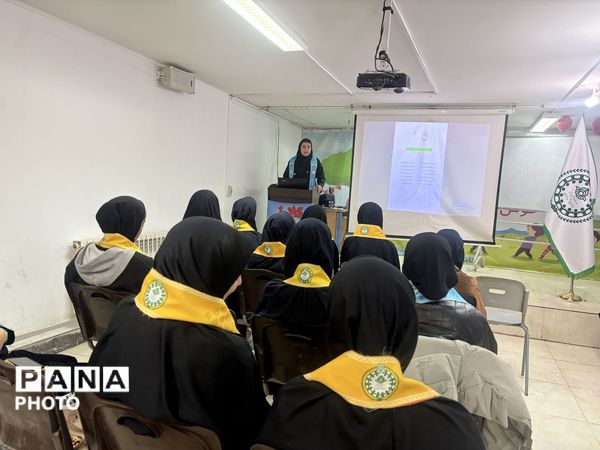 انتخابات شورای دانش‌آموزی دختران در زنجان