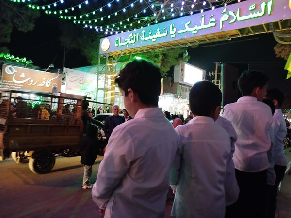 موکب‌های شادی در سطح شهرستان کاشمر 
