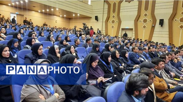  اختتامیه دهمین جشنواره کشوری نوجوان خوارزمی در مشهد