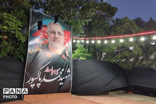 آرامگاه شهید محمد پاکپور در روستای دهسد