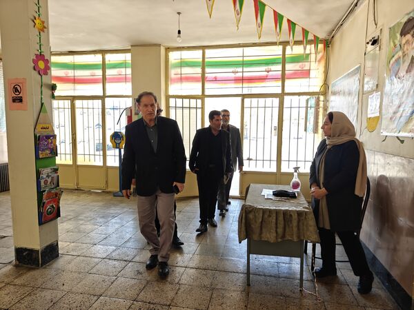 بازدید مدیرکل آموزش و پرورش استان کرمانشاه از مراکز اسکان نوروزی