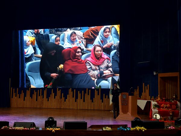 بزرگداشت روز مادر دبستان فرهنگیان ۲ ناحیه۶ مشهد