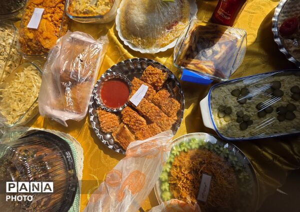 جشنواره غذا در مدرسه حکمت جعفرآباد استان قم