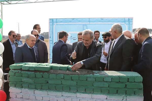 تداوم نهضت مدرسه‌سازی در کهریزک، خشت‌گذاری مدرسه ۱۵ کلاسه در مسکن مهر