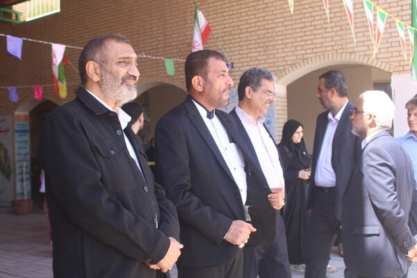 زنگ نماز در دبستان امید انقلاب ( شاهد ) بوشهر