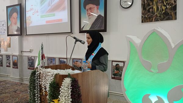 همایش «یاوران انقلاب» پیشتازان هنرستان شهریار تبریز