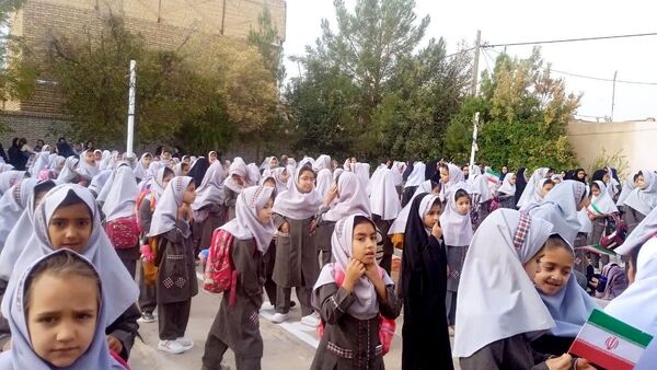مراسم آغاز سال تحصیلی جدید در دبستان شهید نجفی فدافن 