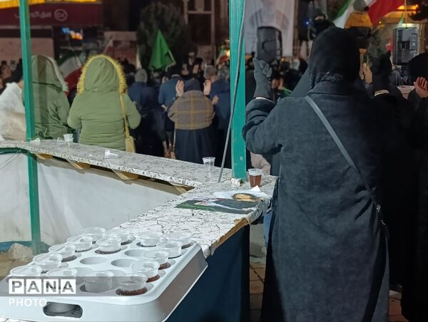  ما تا آخر ایستاده ایم 
