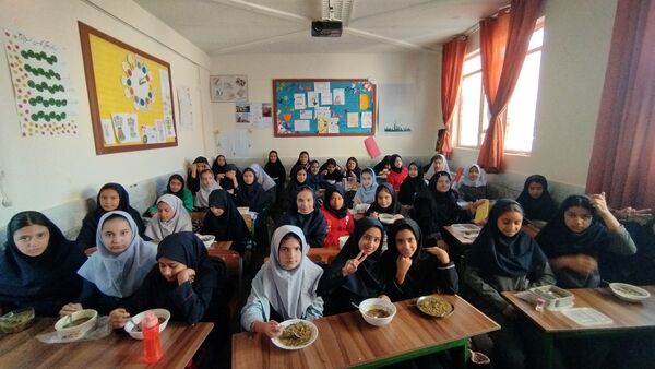 ۱۳ آبان روز دانش آموز و شهادت حضرت فاطمه زهرا در مدرسه مهندس رحمانی فرد ناحیه ۱ مشهد مقدس