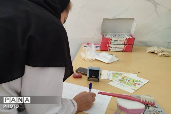 هم‌افزایی هلال‌احمر و شبکه بهداشت با آموزش و پرورش  برای سلامت دانش‌آموزان شهرستان قدس