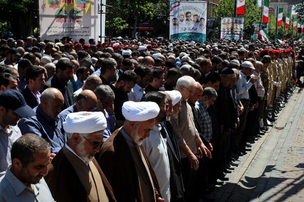 تشییع پیکر شهدای حمله رژیم صهیونسیتی به استان زنجان 