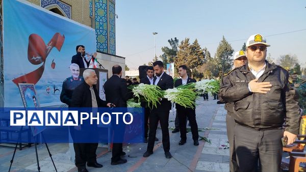 آیین گلباران مزار شهدای امامزاده محمد کرج