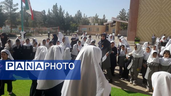 آغاز هفته تربیت‌بدنی نویدبخش روزی شاد برای دانش‌آموزان دبستان‌دخترانه‌ اشرف‌السادات‌حسینی شهر نیم‌ور