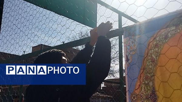 تزیین دبیرستان شاهد ابوذر غفاری نیشابور به مناسبت دهه فجر 