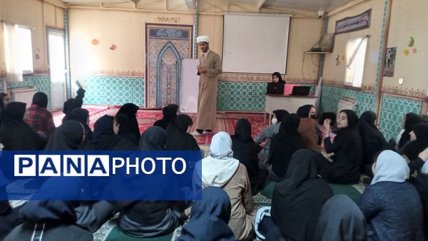 برگزاری کارگاه پیشگیری از آسیب های اجتماعی در دبیرستان سروقد