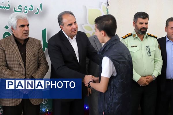 تقدیر مدیرکل آموزش و پرورش آذربایجان شرقی از فرزندان دانش‌آموز شهدای اقتدار