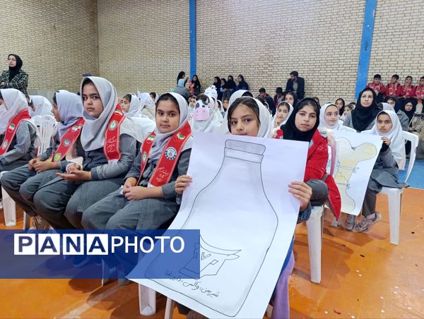  آغاز توزیع شیر رایگان در مدارس خراسان شمالی 